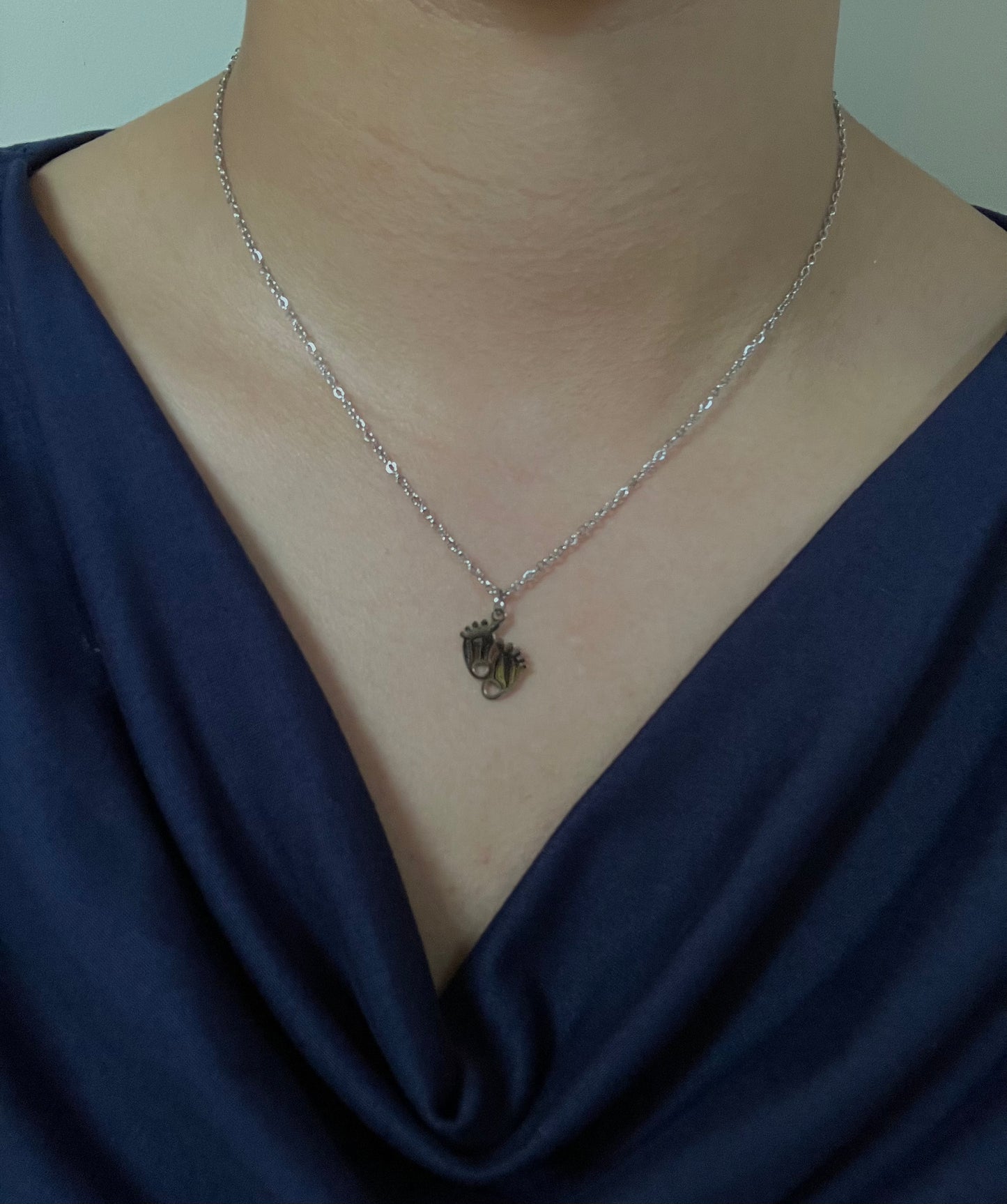 Everylight steps ~ necklace with baby feet