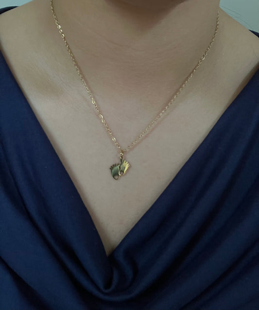 Everylight steps ~ necklace with baby feet